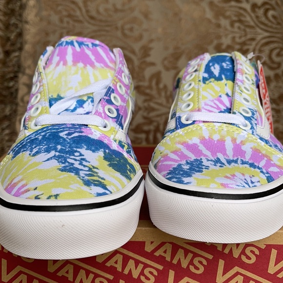 Vans Comfycush Old Skool Tie-Dye Orchid/Trwht WMNS - Picture 13 of 16